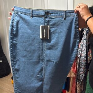 Jean Curvy Skirt